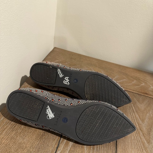 Rothy’s The Point Coral Dot Flats Sz 8 - Picture 5 of 5